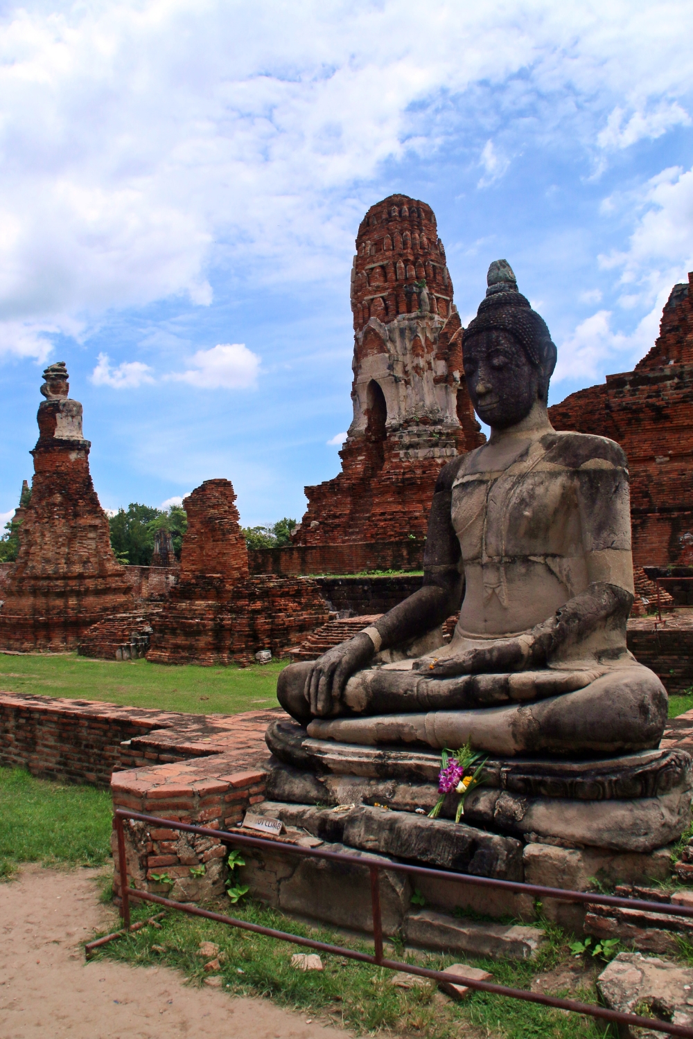 Wat Mahathat - Temple of the Great Relic