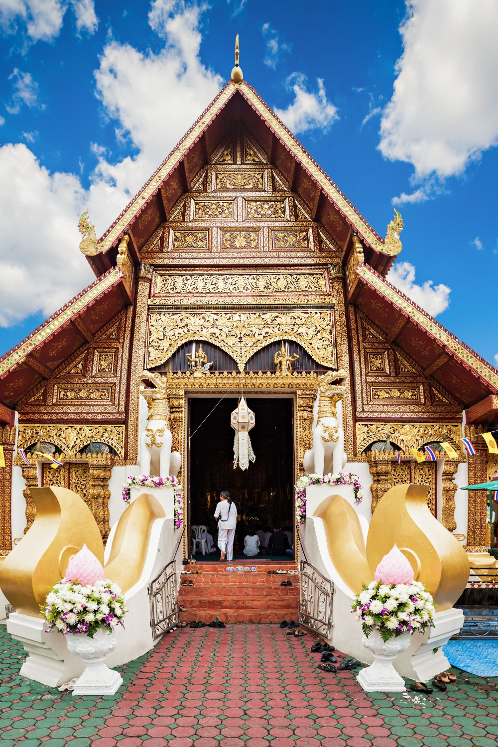 Wat Phra Singh - Golden Temple Masterpiece