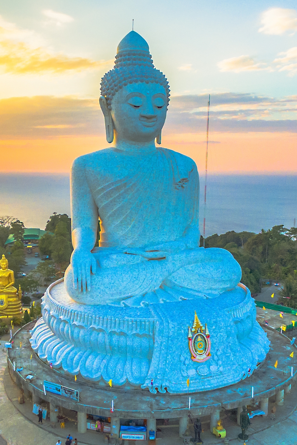 Big Buddha - Iconic Spiritual Landmark