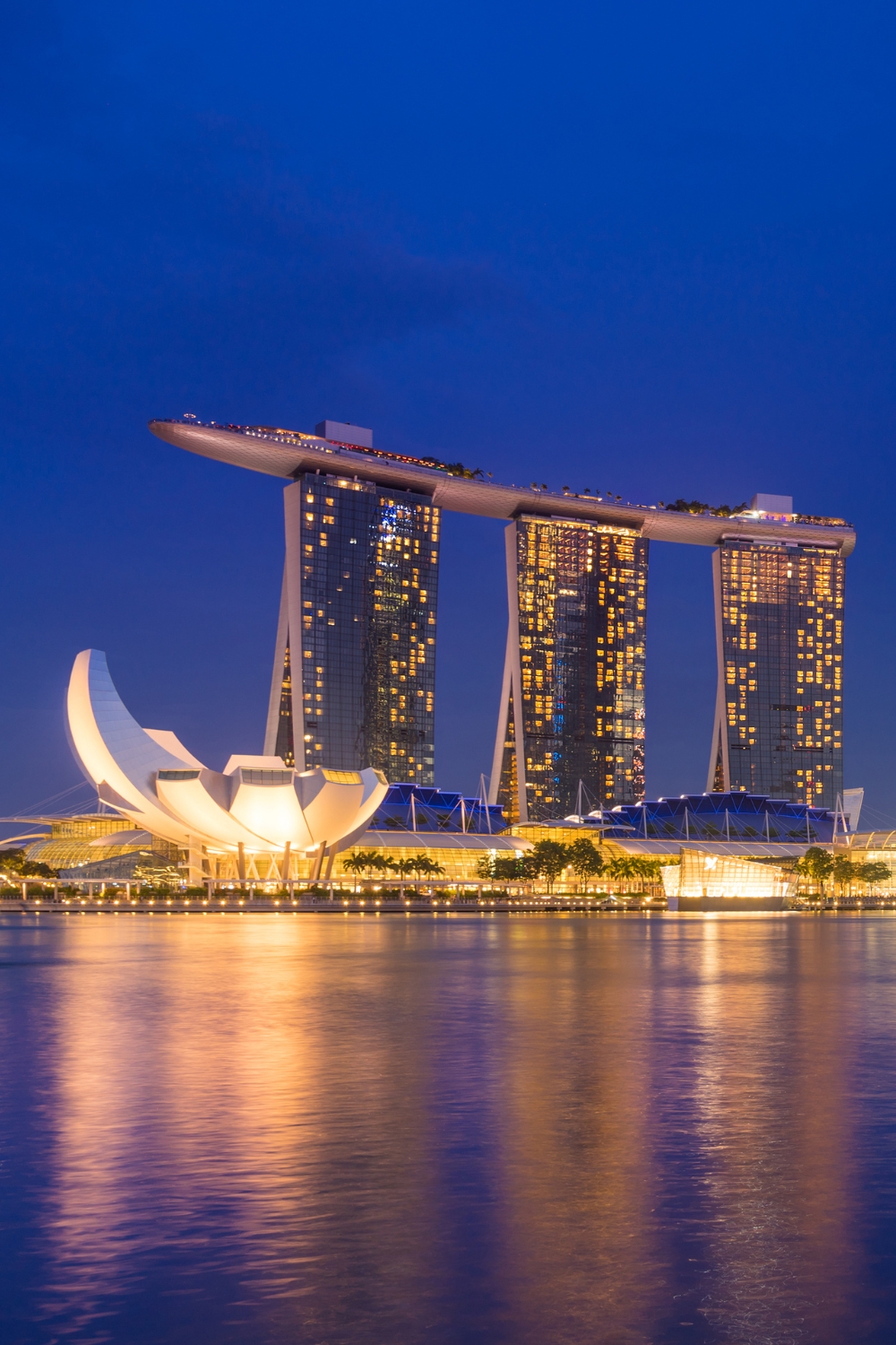 Marina Bay Sands - Iconic Luxury Destination