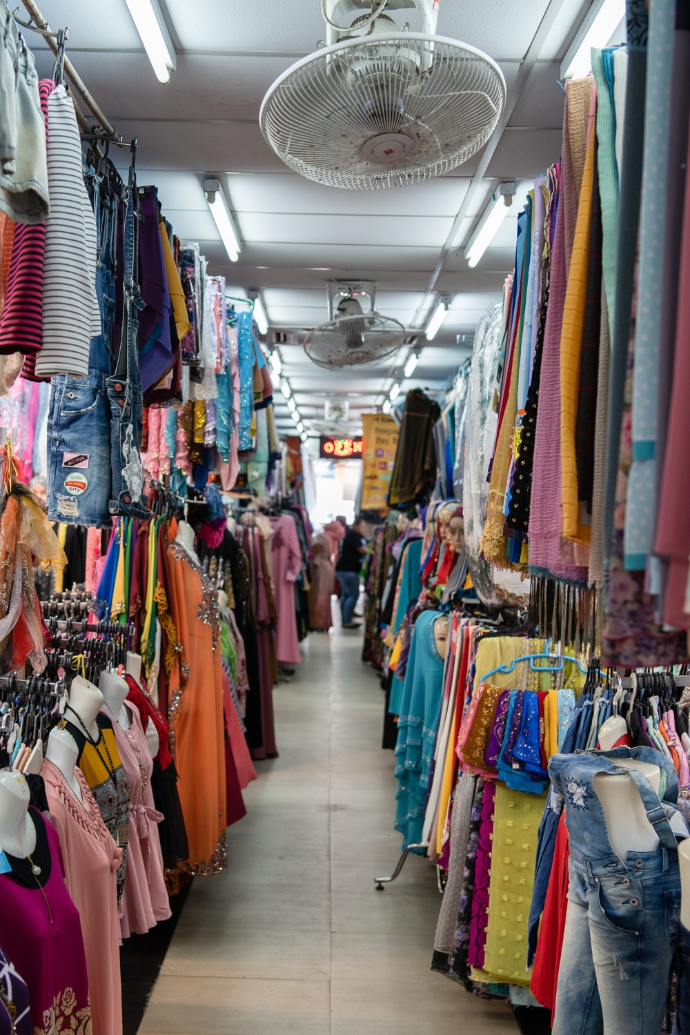 Central Market - Cultural Shopping Experience