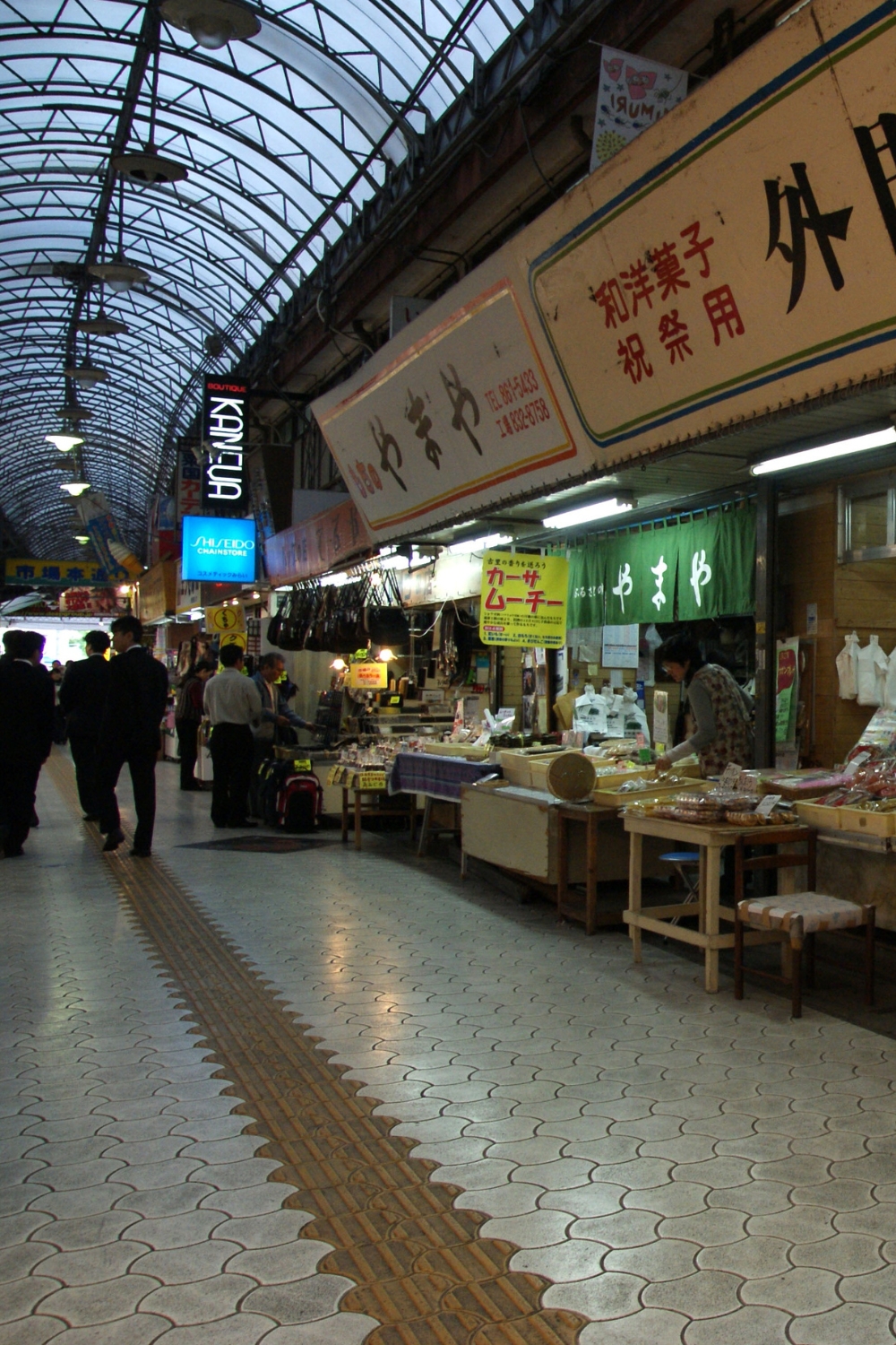 Kokusai Street - Cultural Shopping Hub