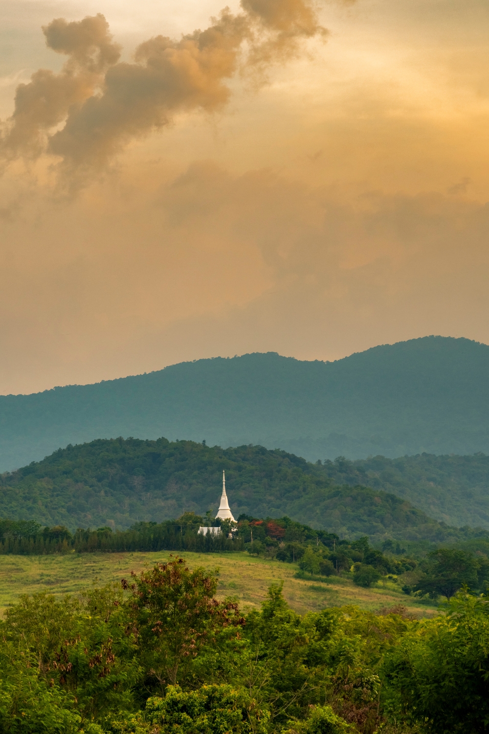 Pak Chong District - Mountain Retreat and Wine Country