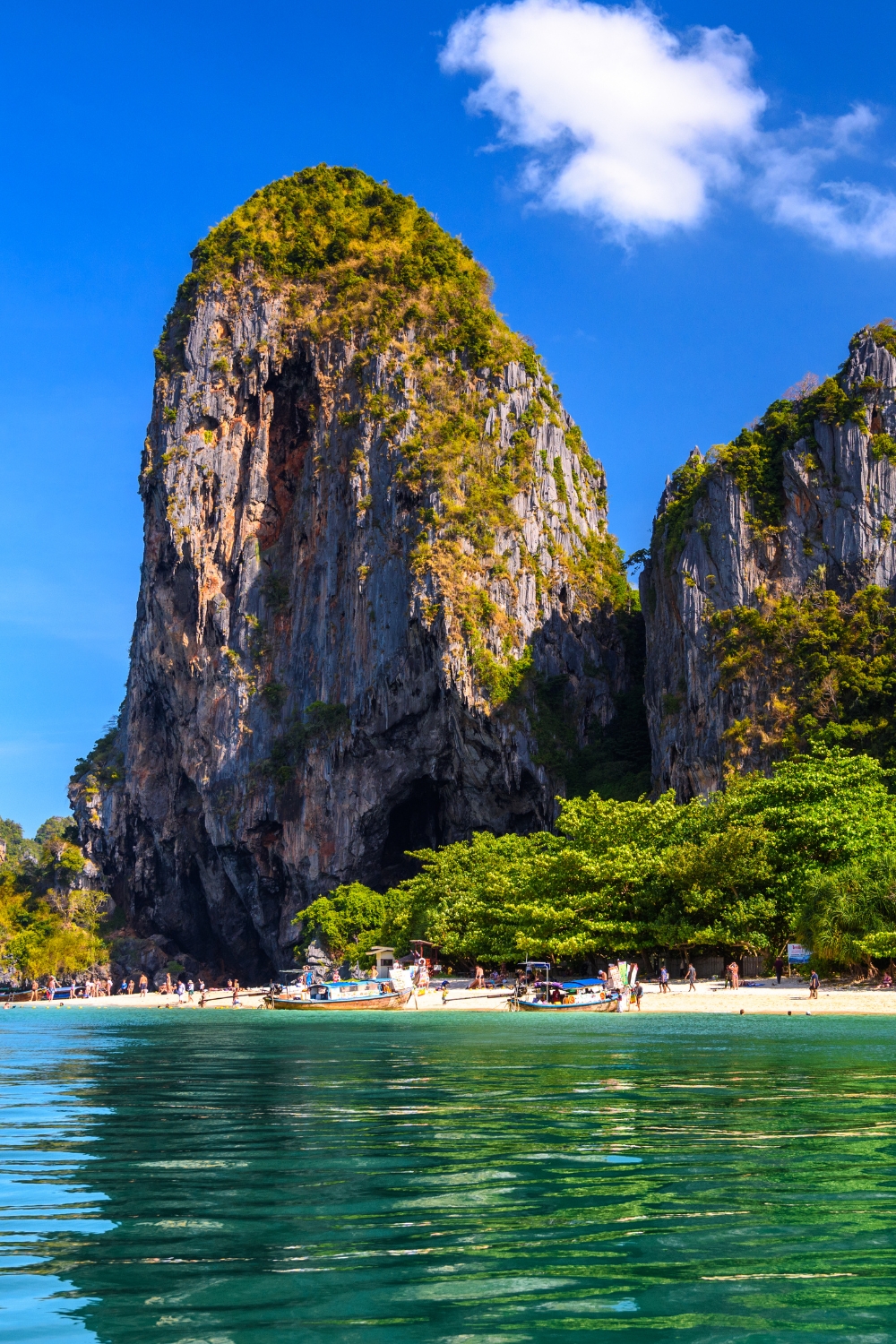 Ao Nang - Gateway to Island Adventures