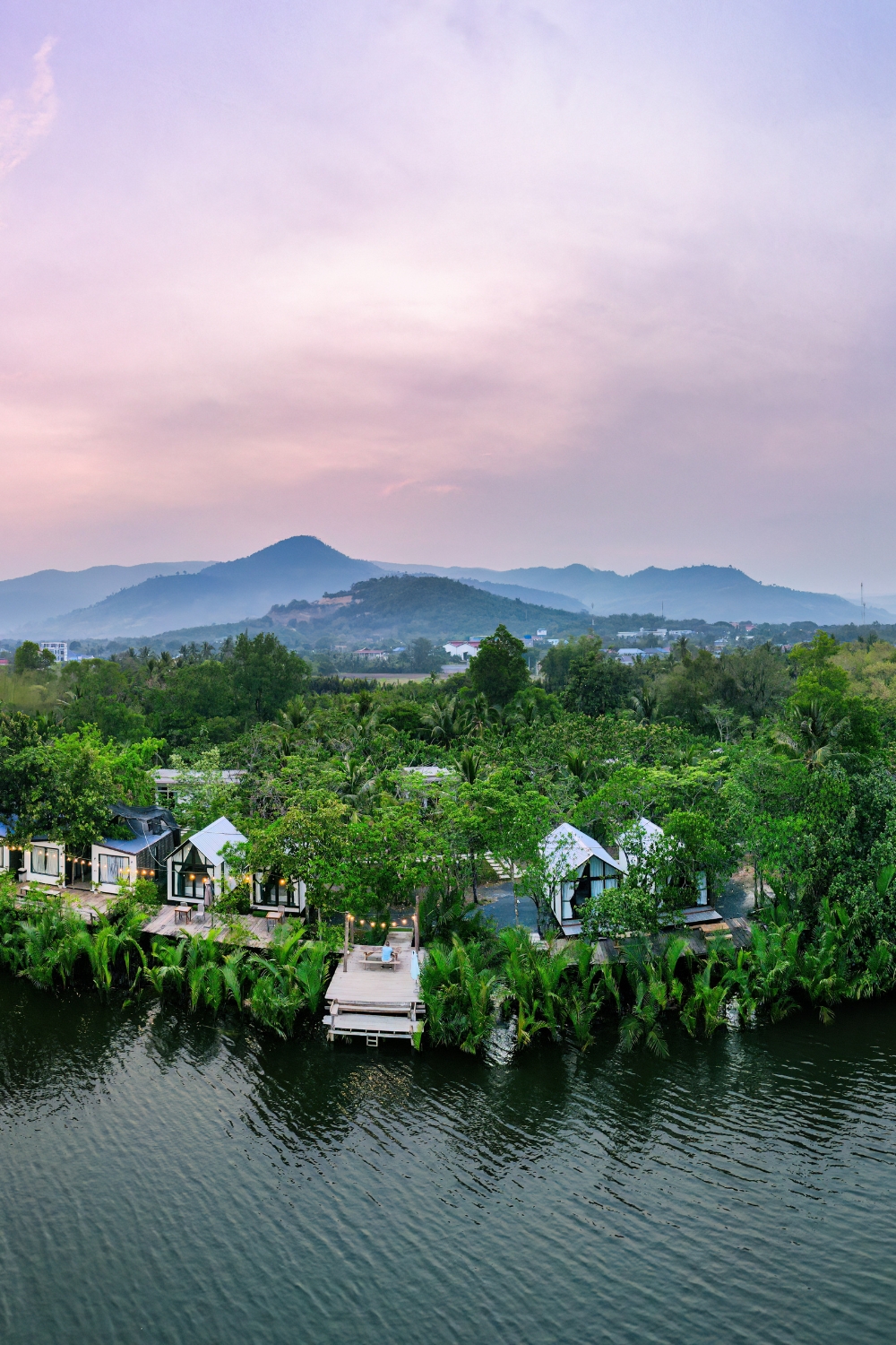 Kampot Riverside - Colonial Charm