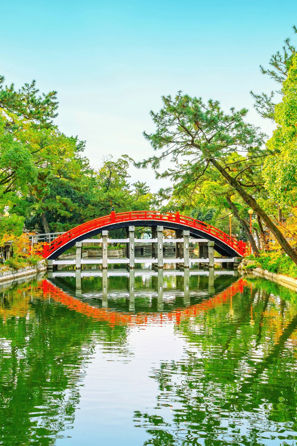 Sumiyoshi Taisha Shrine - Ancient Spiritual Center