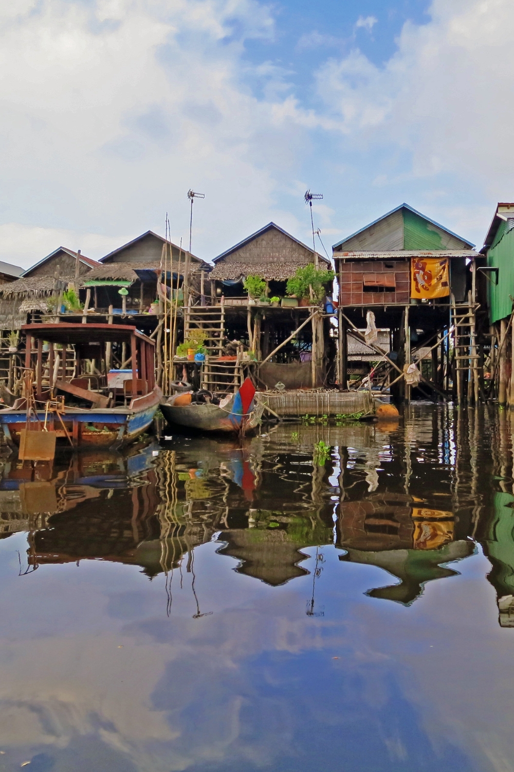 Tonle Sap Lake - Floating Villages