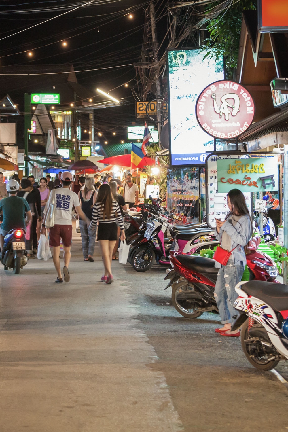 Sukhothai Walking Street and Night Market - Local Culture and Cuisine