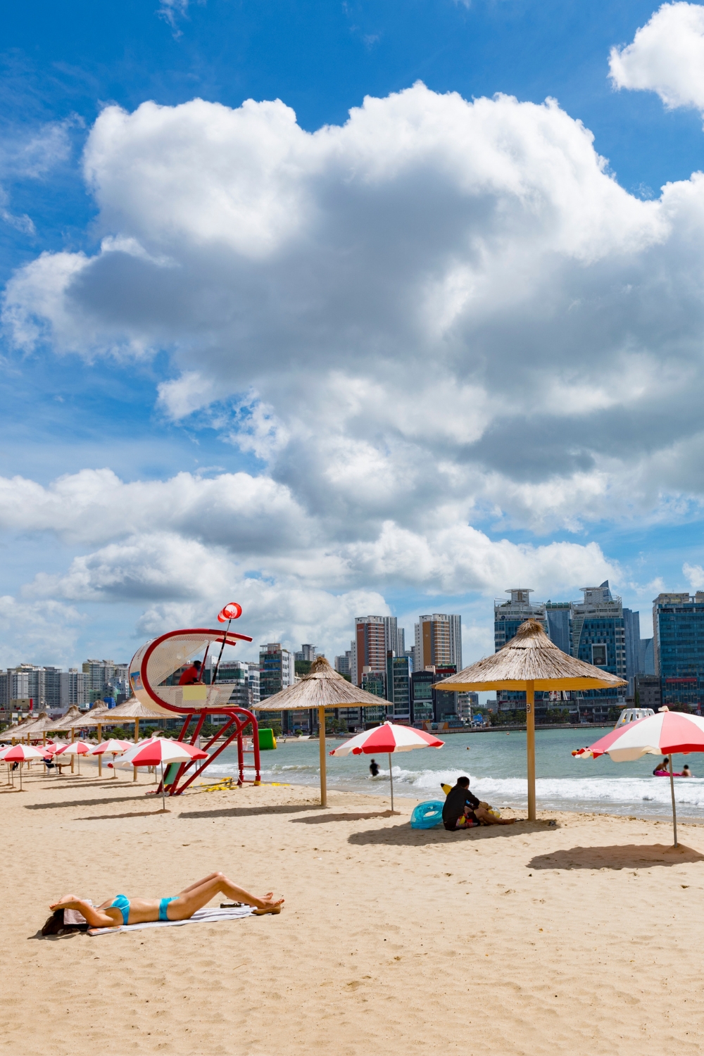 Gwangalli Beach and Diamond Bridge - Urban Sophistication