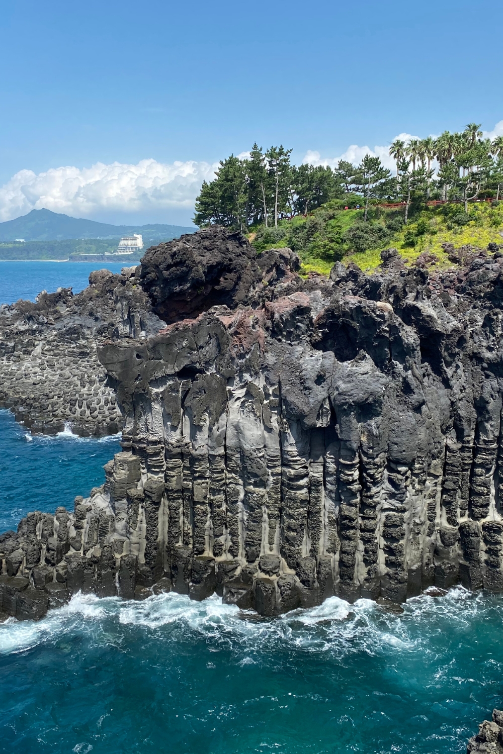 Jusangjeolli Cliff - Dramatic Coastline