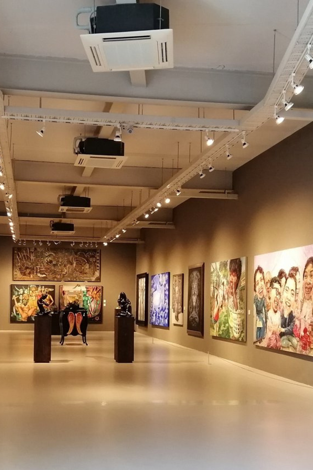Khao Yai Art Museum - Contemporary Culture