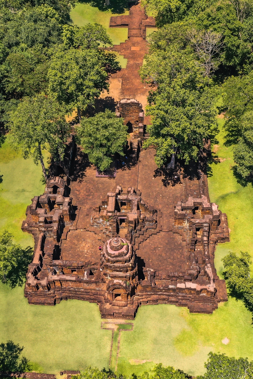 Prasat Muang Singh Historical Park - Ancient Khmer Ruins
